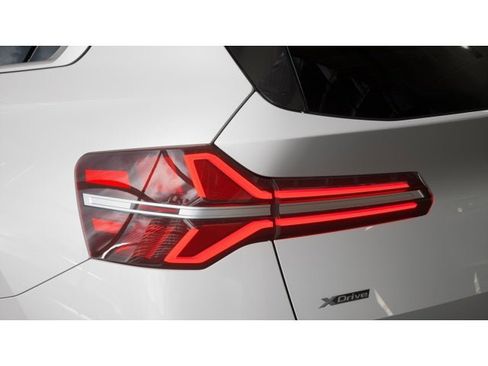 New 2026 BMW X3 xDrive30 w/ Premium Package image 8