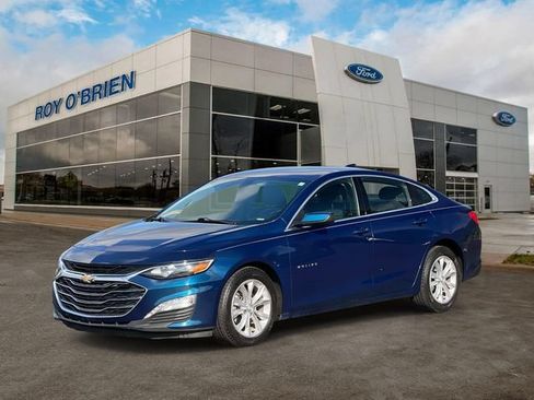 Used 2019 Chevrolet Malibu LT w/ Leather Package FWD image 1