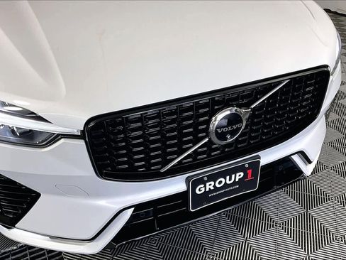 Used 2024 Volvo XC60 B5 Plus w/ Protection Package Premier image 30