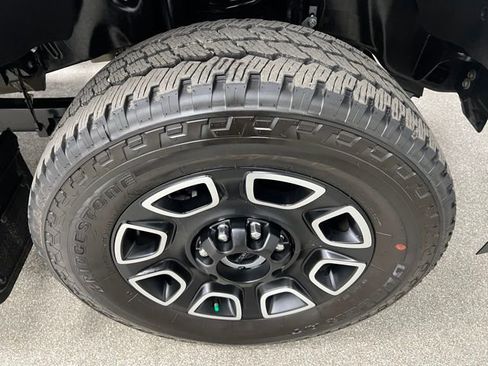 Used 2025 Ford F350 Platinum image 16