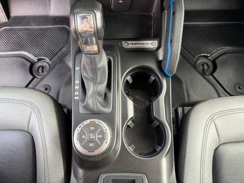 Used 2023 Ford Bronco Black Diamond AWD/4WD image 18