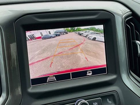 Used 2025 Chevrolet Silverado 1500 Custom image 13