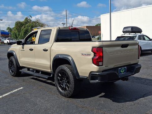 Certified 2024 Chevrolet Colorado Trail Boss w/ Advanced Trailering Package AWD/4WD image 4