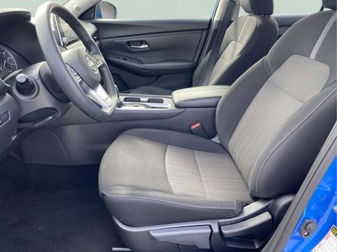 Used 2025 Nissan Sentra SV FWD image 14