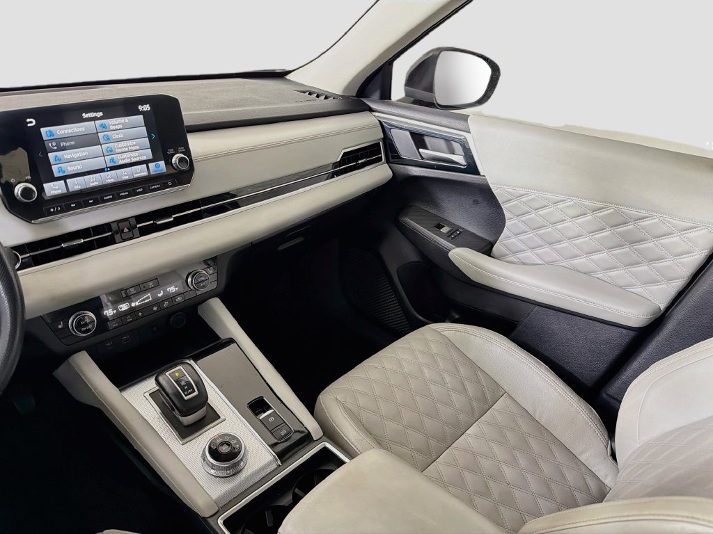 Used 2023 Mitsubishi Outlander SEL FWD image 21