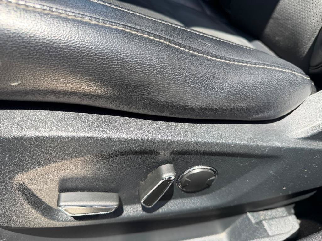Used 2015 Ford Edge Sport w/ Equipment Group 401A FWD image 26