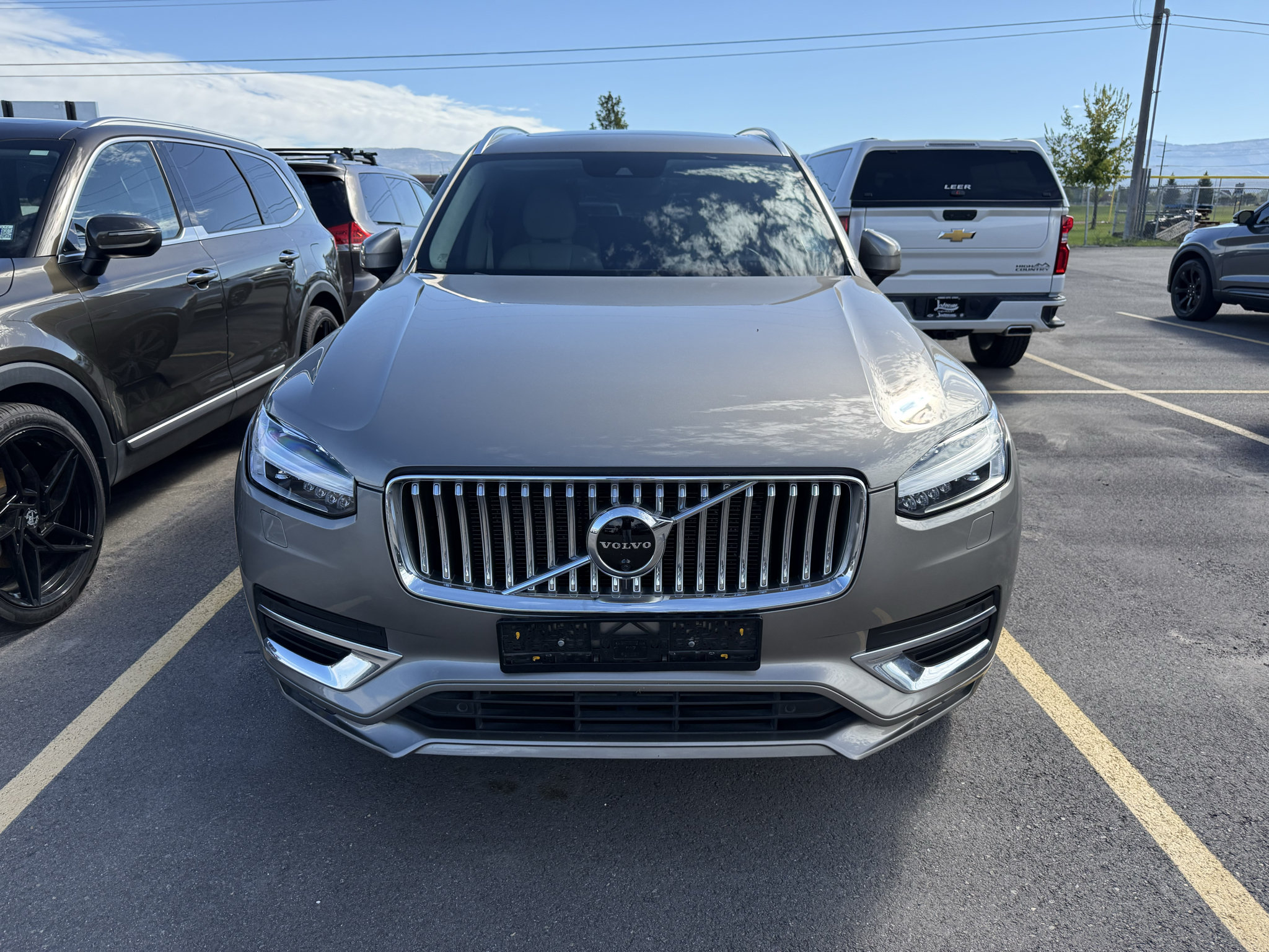 Used 2021 Volvo XC90 T6 Inscription AWD/4WD image 2