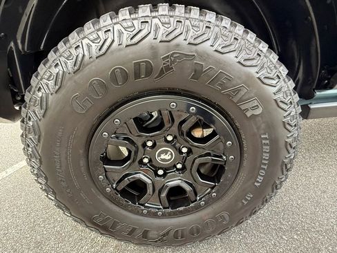 Used 2021 Ford Bronco First Edition AWD/4WD image 36