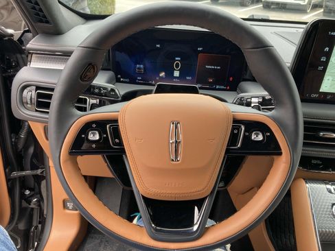 New 2025 Lincoln Aviator Black Label image 31