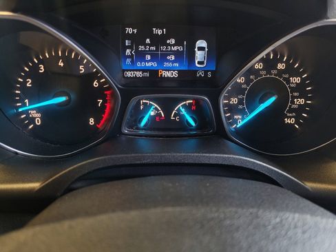 Used 2018 Ford Escape SE FWD image 23