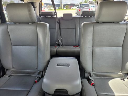 Used 2012 Toyota Sequoia Platinum RWD image 31