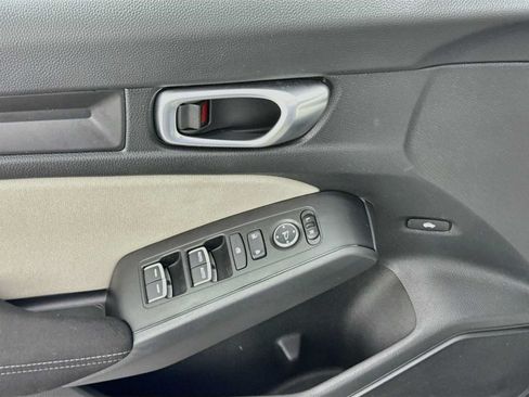 Used 2023 Honda Civic LX image 15