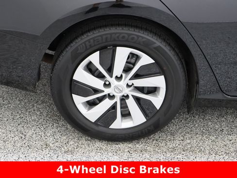 Used 2024 Nissan Altima 2.5 S image 6