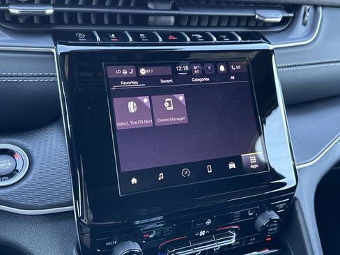 New 2025 Jeep Grand Cherokee L Altitude AWD/4WD image 31