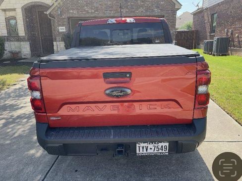 Used 2024 Ford Maverick Lariat w/ Black Appearance Package FWD image 3