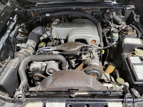 Used 1989 Ford Mustang LX RWD image 10