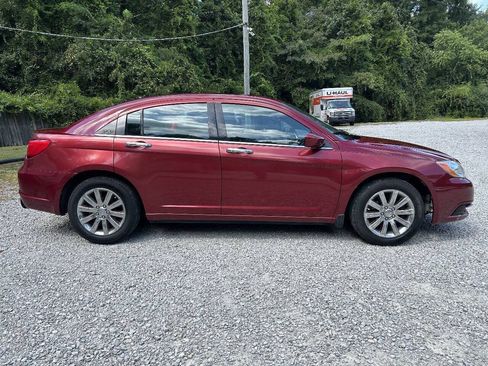 Used 2013 Chrysler 200 Touring FWD image 6
