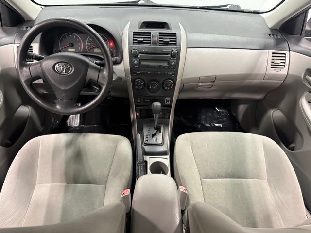 Used 2013 Toyota Corolla L FWD image 21