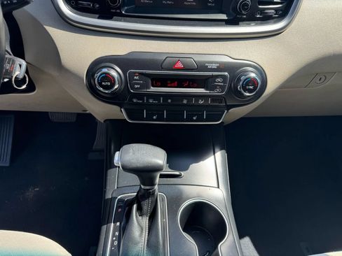 Used 2020 Kia Sorento LX w/ LX I4 Convenience Package FWD image 22