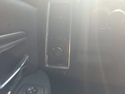 Used 2018 RAM 1500 Big Horn AWD/4WD image 15