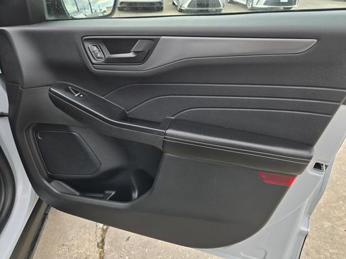 Used 2025 Ford Escape Active AWD/4WD image 34