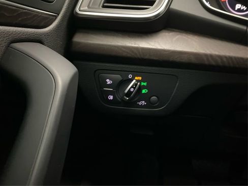 Used 2018 Audi Q5 2.0T Premium Plus w/ Premium Plus Package image 23