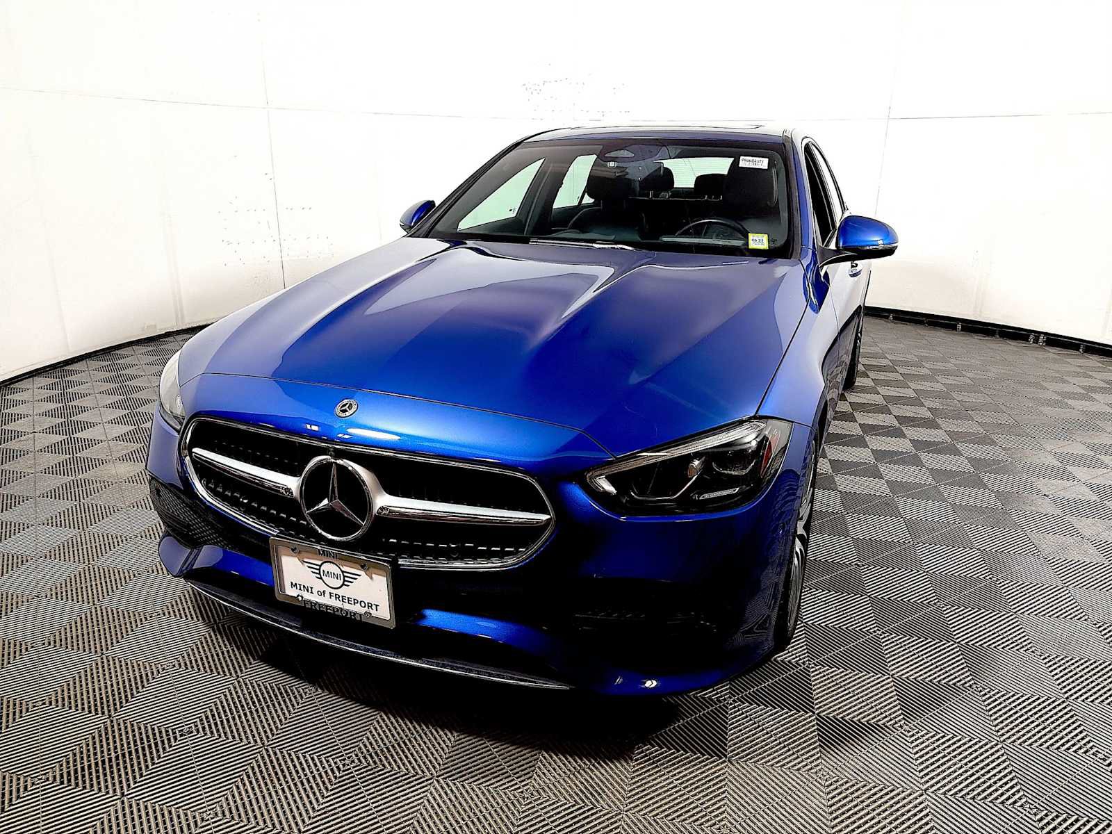 Used 2023 Mercedes-Benz C 300 4MATIC Sedan image 3