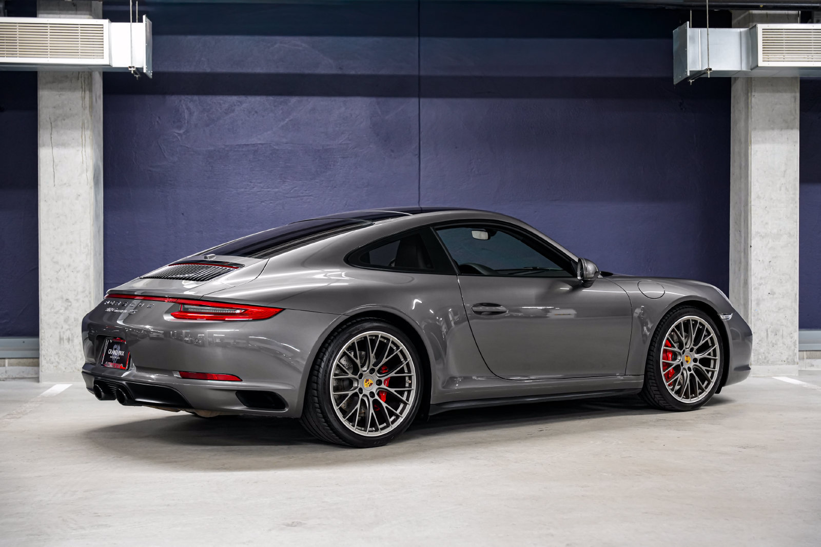 Used 2019 Porsche 911 Carrera 4S AWD/4WD image 3