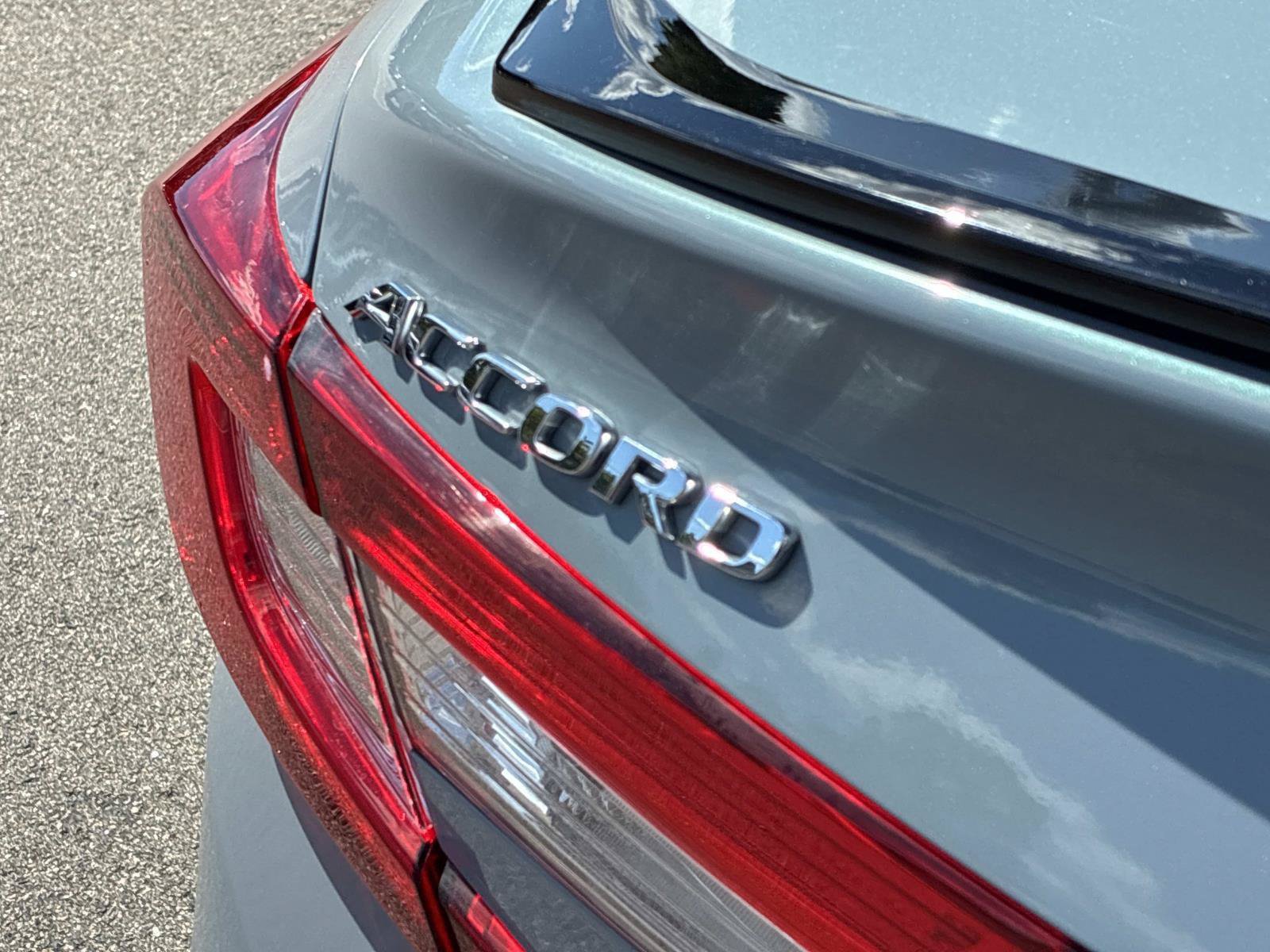 Used 2022 Honda Accord Sport image 12