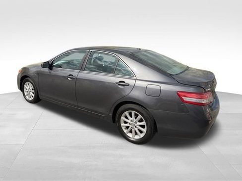 Used 2011 Toyota Camry XLE w/ XLE Extra-Value Pkg #2 FWD image 28