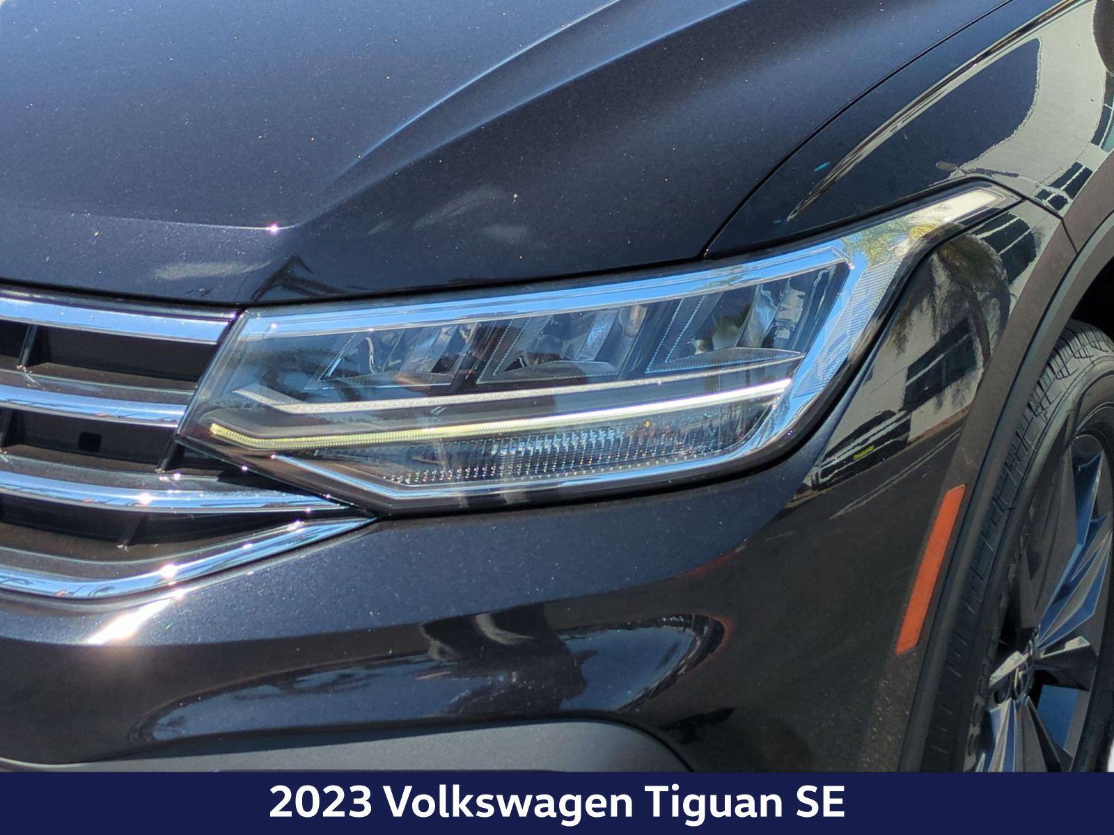 Used 2023 Volkswagen Tiguan SE FWD image 10