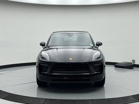 Used 2025 Porsche Macan image 6