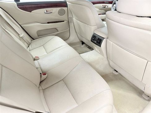 Used 2010 Lexus LS 460 AWD image 15