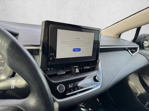 Used 2023 Toyota Corolla LE image 12