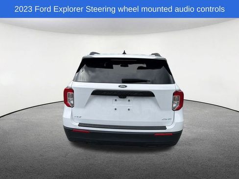 Used 2023 Ford Explorer XLT AWD/4WD image 15