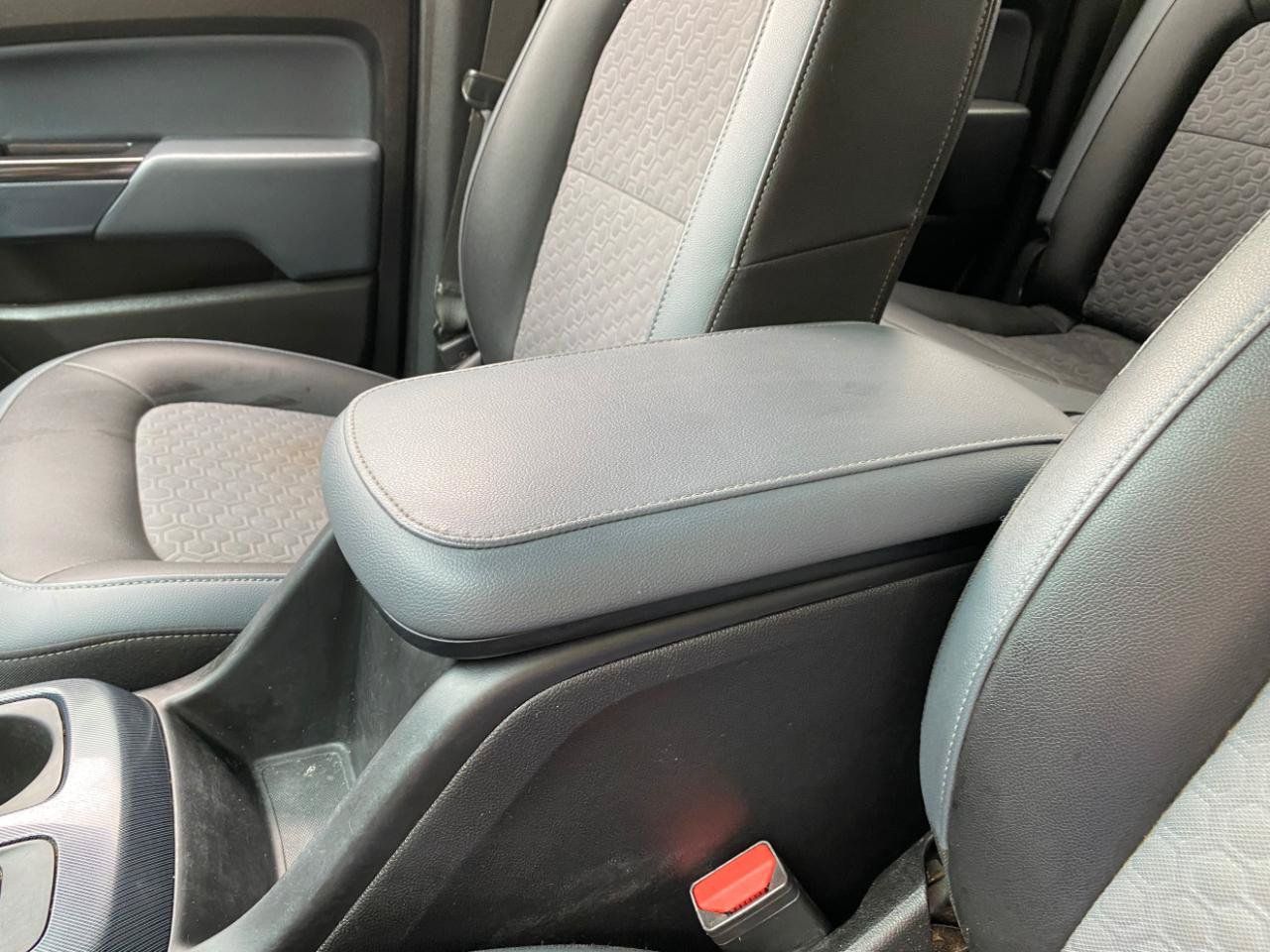 Used 2017 Chevrolet Colorado Z71 AWD/4WD image 32