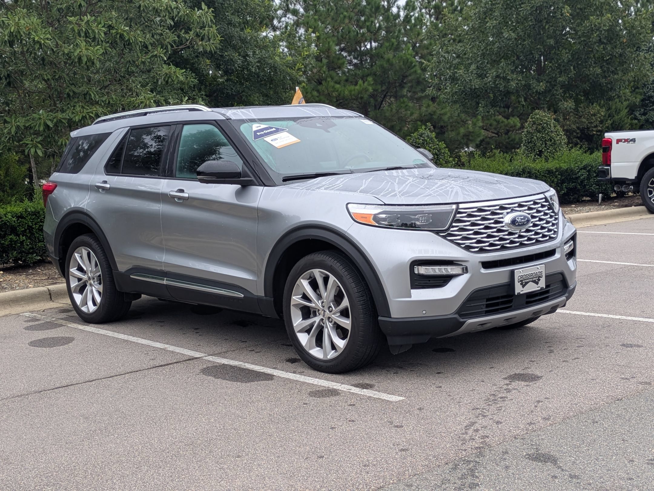 Certified 2023 Ford Explorer Platinum w/ Technology Package AWD/4WD image 1