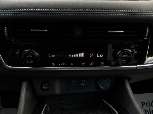 Used 2026 Nissan Rogue SL FWD image 29
