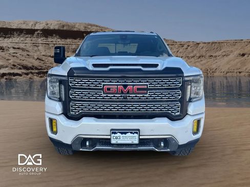 Used 2020 GMC Sierra 2500 Denali w/ Technology Package image 2