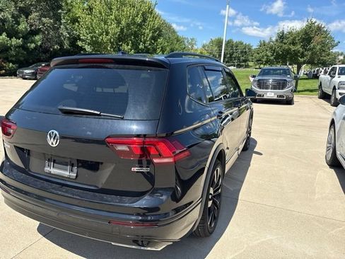 Used 2021 Volkswagen Tiguan SE R-Line AWD/4WD image 6