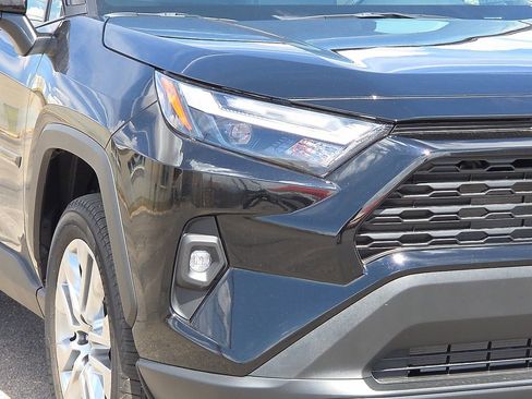 Used 2025 Toyota RAV4 XLE Premium image 10