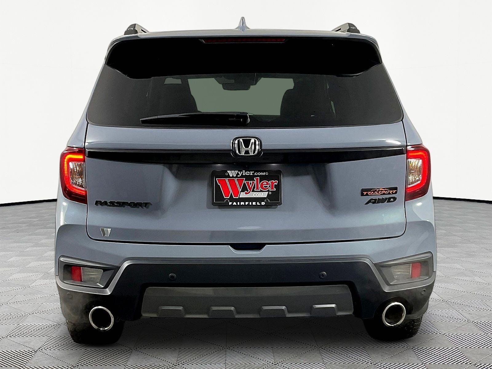 Used 2025 Honda Passport TrailSport image 5