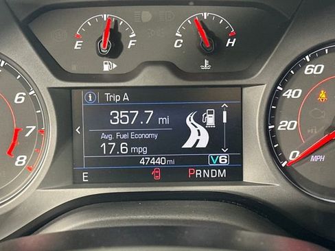 Used 2021 Chevrolet Camaro LT w/ RS Package image 18