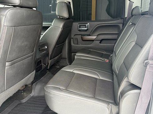 Used 2017 GMC Sierra 3500 Denali image 9