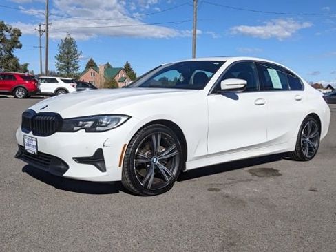 Used 2020 BMW 330i Sedan image 3