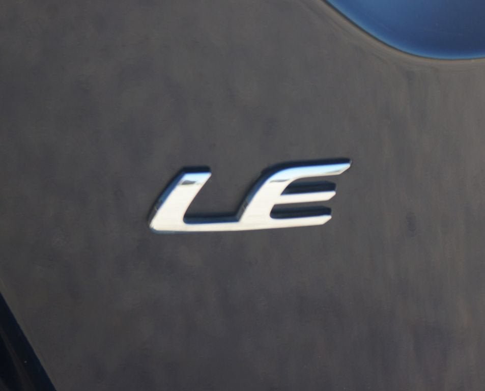 Used 2024 Toyota Corolla LE FWD image 17