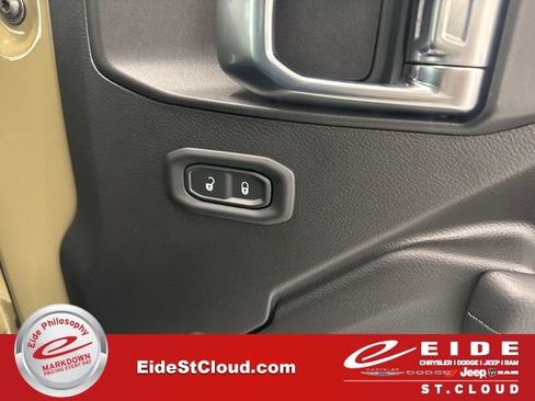 New 2026 Jeep Gladiator Sport image 22