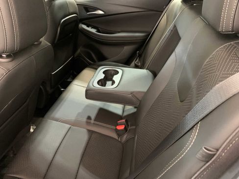 Used 2022 Buick Encore GX Essence w/ Advanced Technology Package image 10