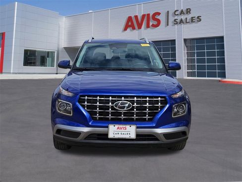Used 2025 Hyundai Venue SEL image 10