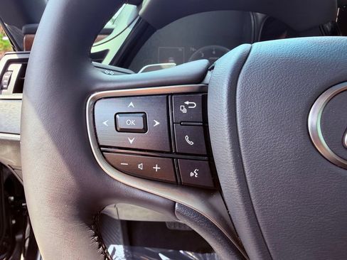 Certified 2024 Lexus ES 350 w/ Premium Package FWD image 18